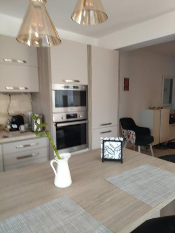 Belcara Apartment Буштени Экстерьер фото